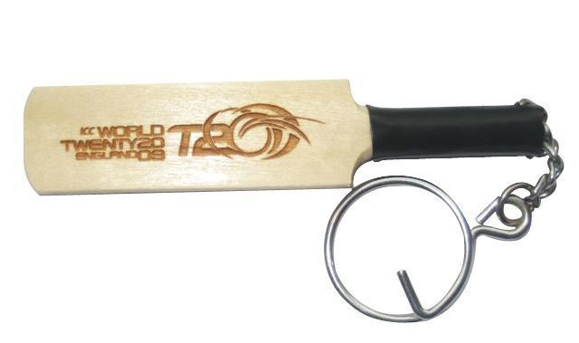 Picture of CRICKET BAT KEYRING